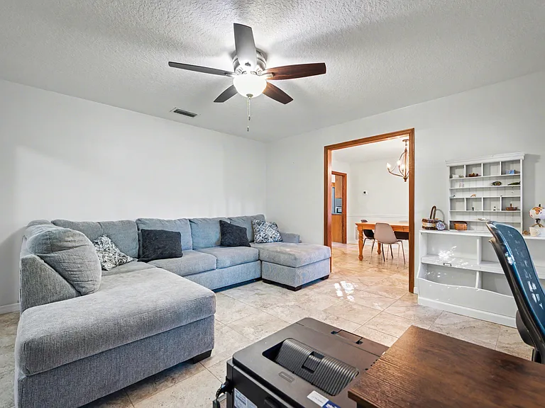 523 Princewood Dr — Photo 8