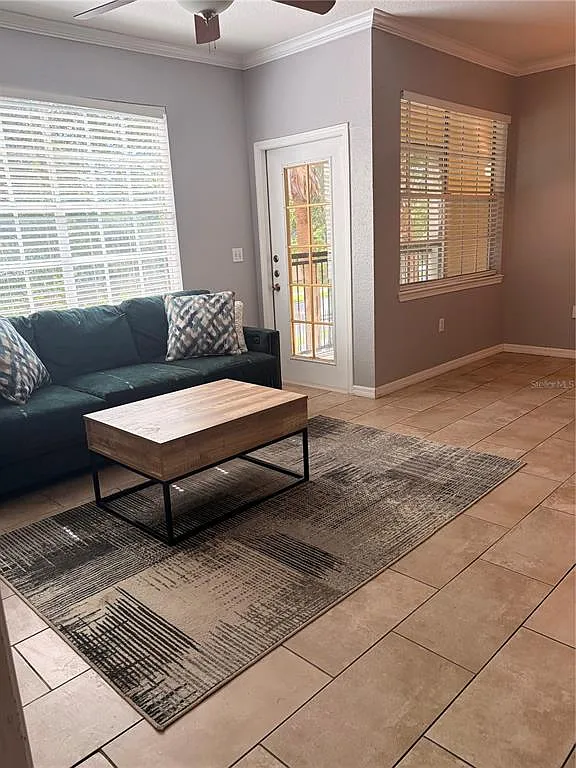 1 bed, 1.0 bath, 674 sqft, $1,300 — Photo 4