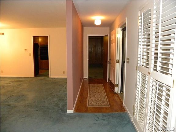 3rd image of 3017 Green Grove Dr NE