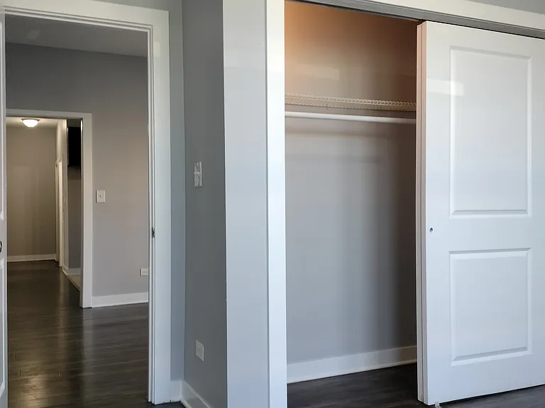 4800 S Winchester Ave — Photo 43