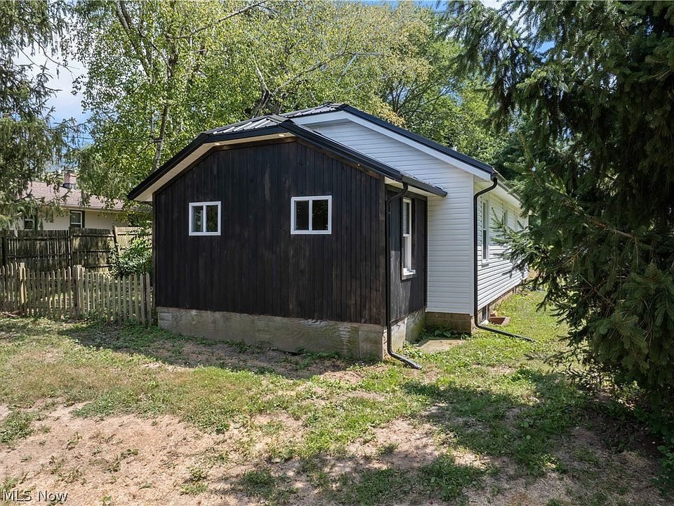 1st image of 2430 S Columbus Rd