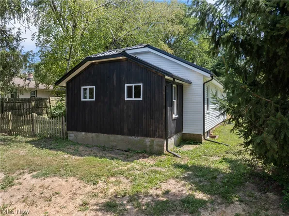 2430 S Columbus Rd, Wooster, OH 44691