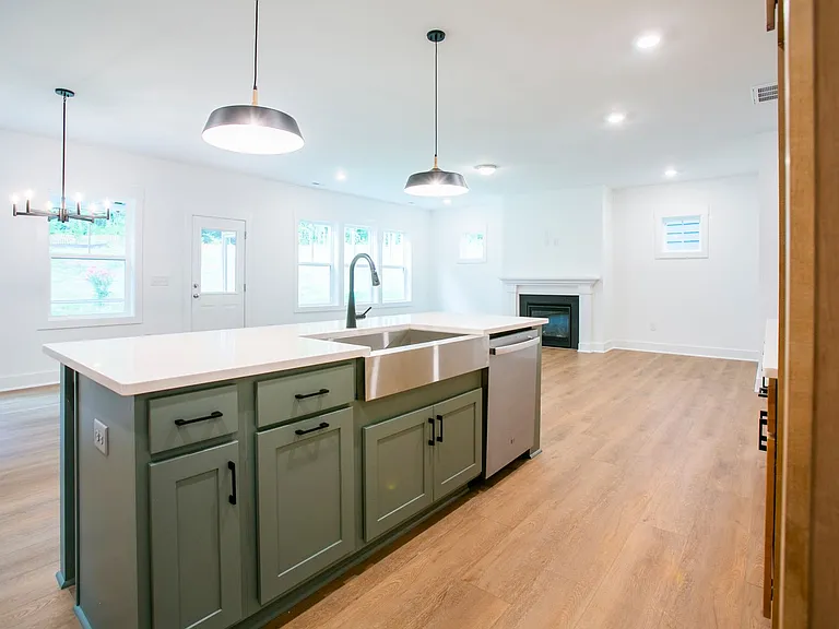 174 Beacon Dr — Photo 5