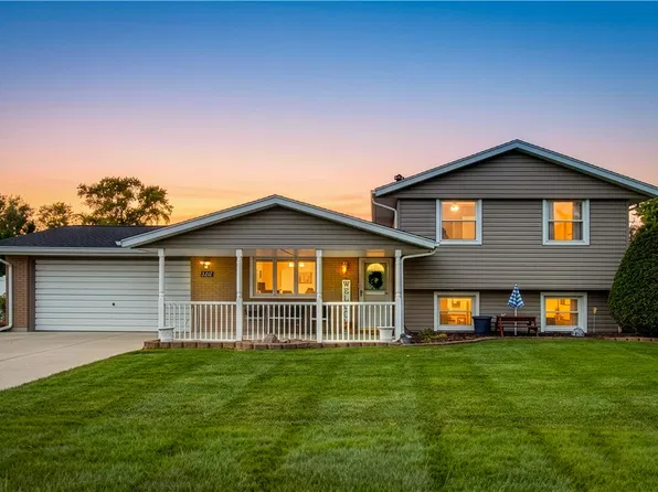 5212 Ottawa Dr, Fairborn, OH 45324