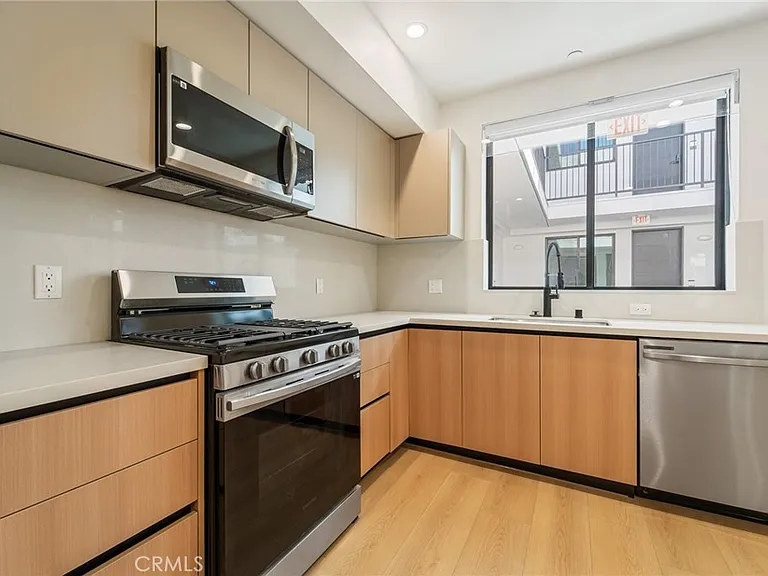 7510 Sepulveda Blvd #204 — Photo 11