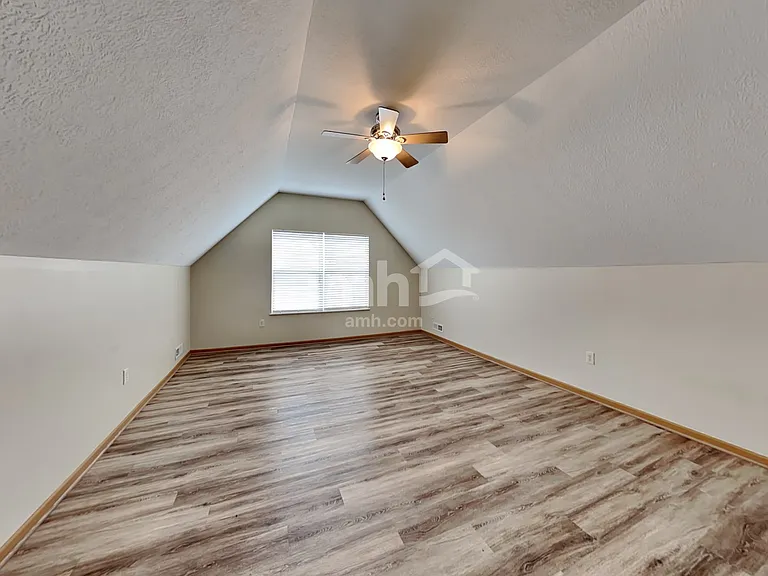 7194 Winterbek Ave — Photo 10