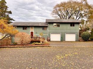 1616 17th St, North Bend, OR 97459