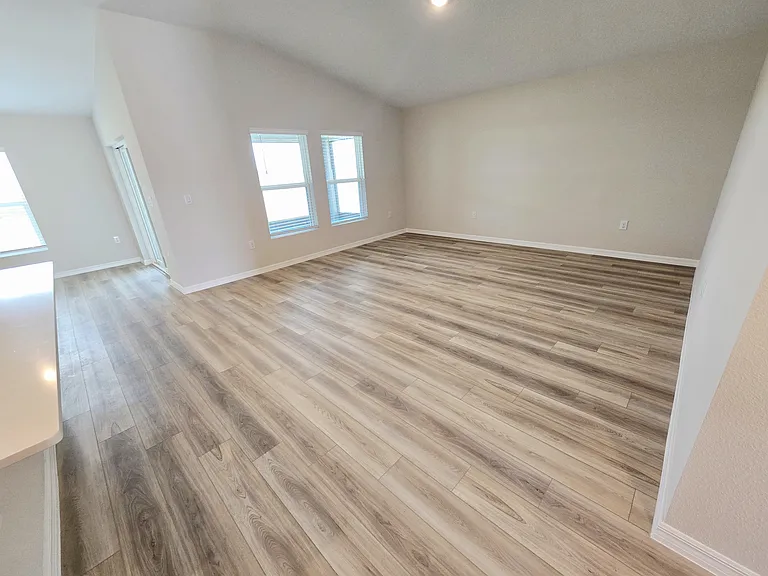 1712 Vanilla St — Photo 18