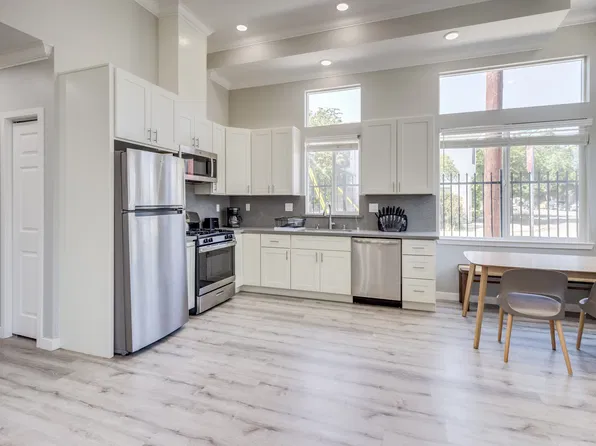 5699 Shattuck Ave, Oakland, CA 94609