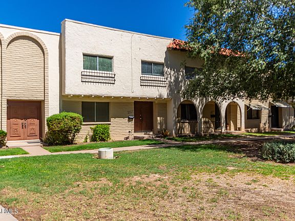 4th image of 2061 W HAZELWOOD Parkway
