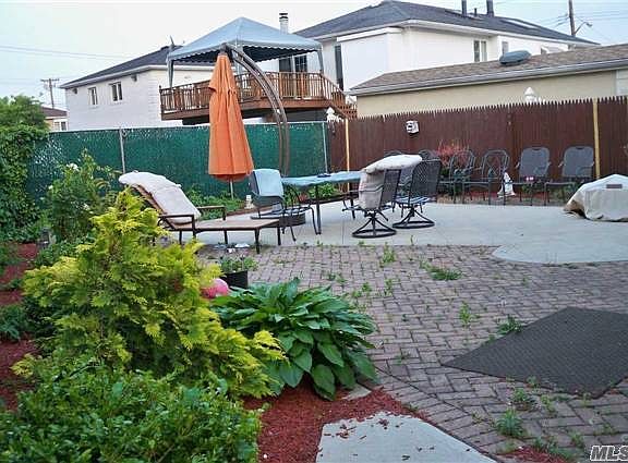 4th image of 159-43 82nd St