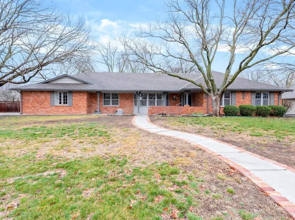 611 N Doreen St, Wichita, KS 67206