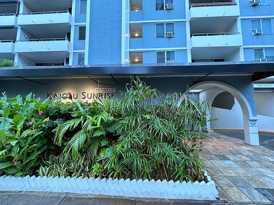 430 Kaiolu St #7