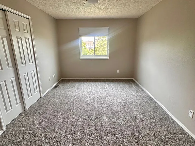 9380 Melbourne Dr — Photo 27