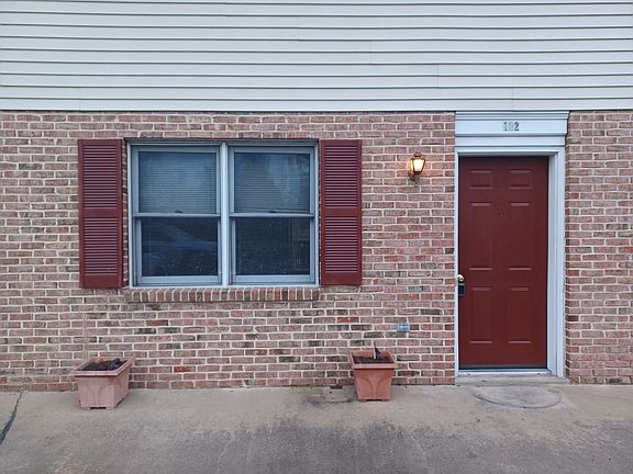 2nd image of 110 E Hummelstown St APT 105