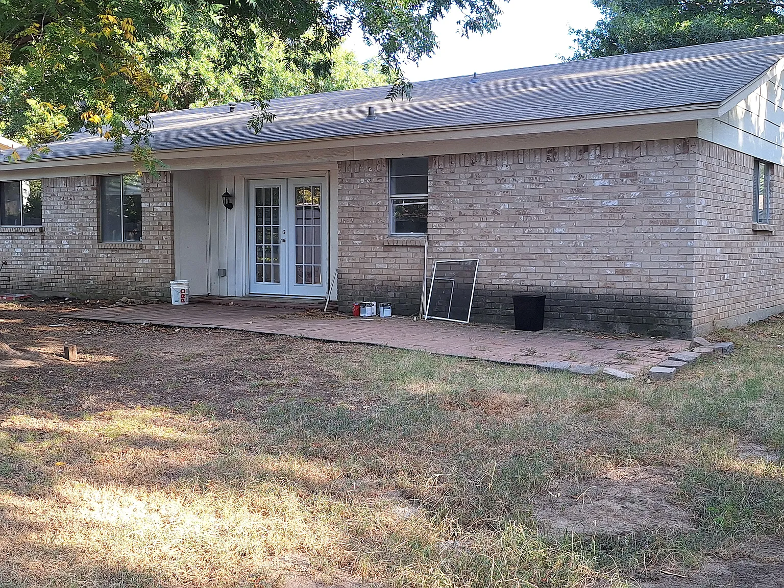 3 bed, 1587 sqft, $1,800 — Photo 2