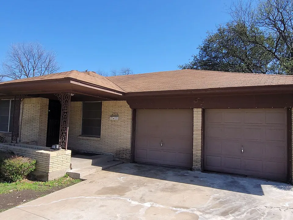 2902 Salerno Dr