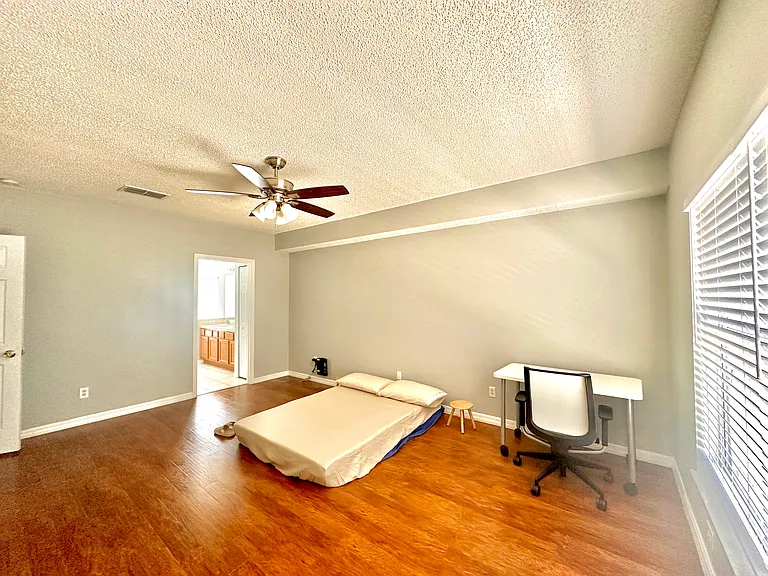 8515 Palm Harbour Dr — Photo 27