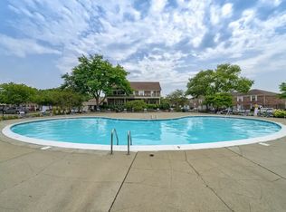 Carlton Court, Indianapolis, IN 46268