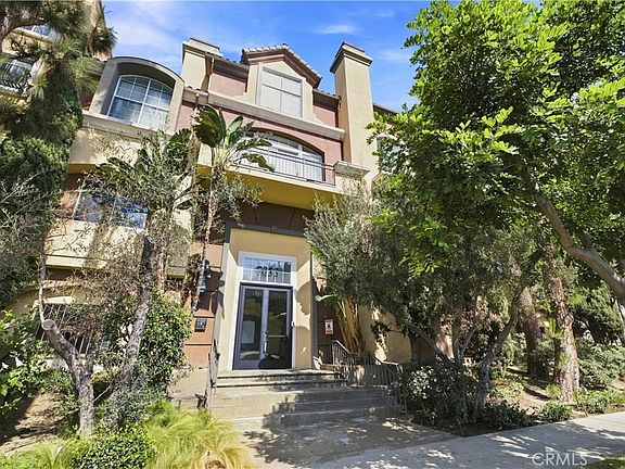 4th image of 7033 La Tijera Blvd