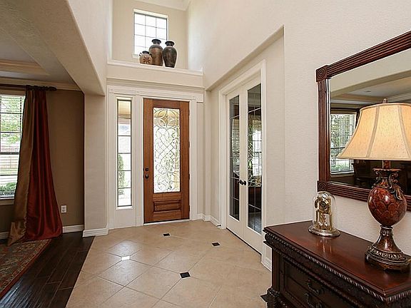 3rd image of 17210 Country Brook Ln