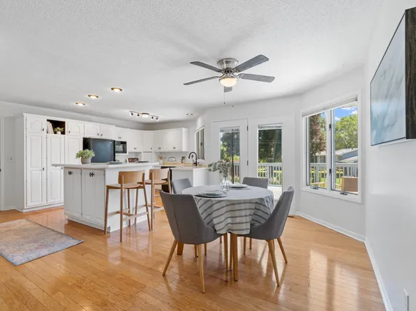 6540 Zealand Ave N, Brooklyn Park, MN 55428