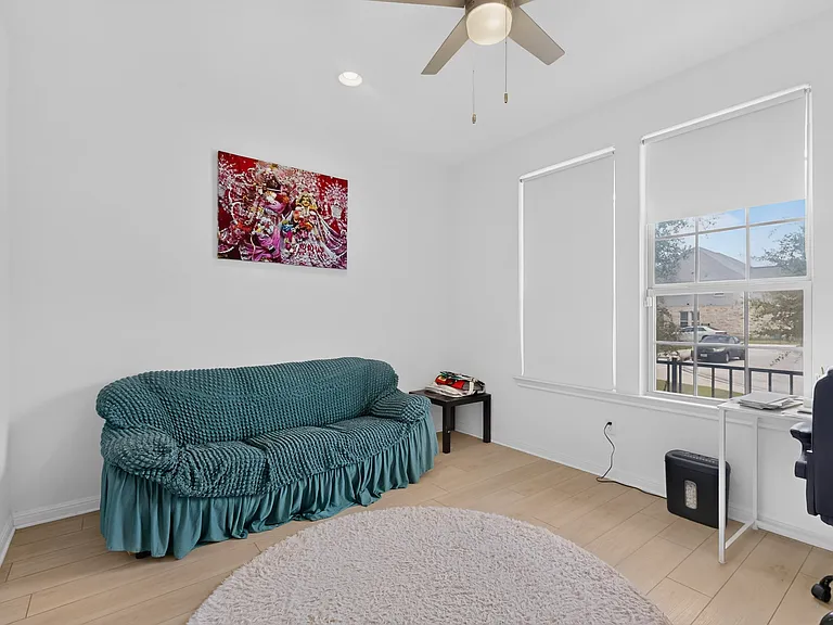 1900 Vinaros Ct — Photo 29