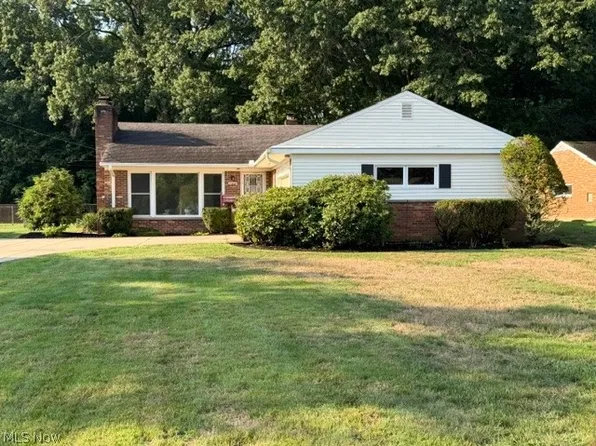 23869 Bonny Bank Dr, Westlake, OH 44145