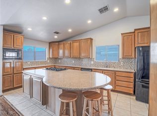 4913 Holly Grove Dr, Las Vegas, NV 89130