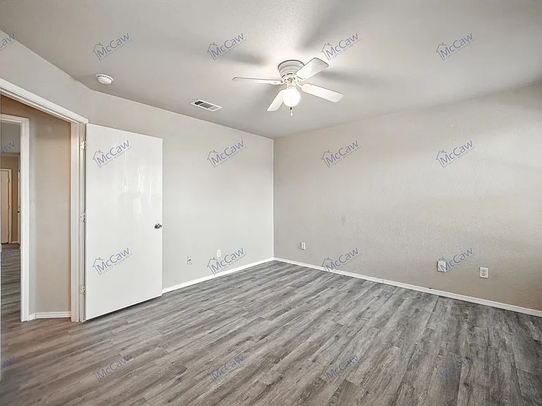 1317 Village Garden Dr — Photo 12