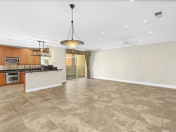 4th image of 3650 5th Ave Unit 515