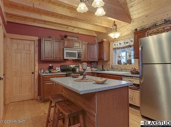 2nd image of 5364 Ingrid Dr