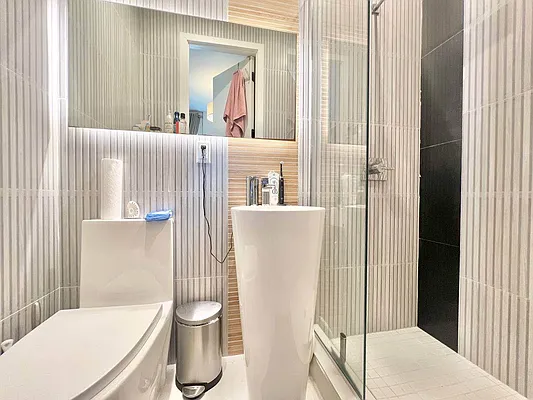 Rented by Doorway NYC, LLC | media 6