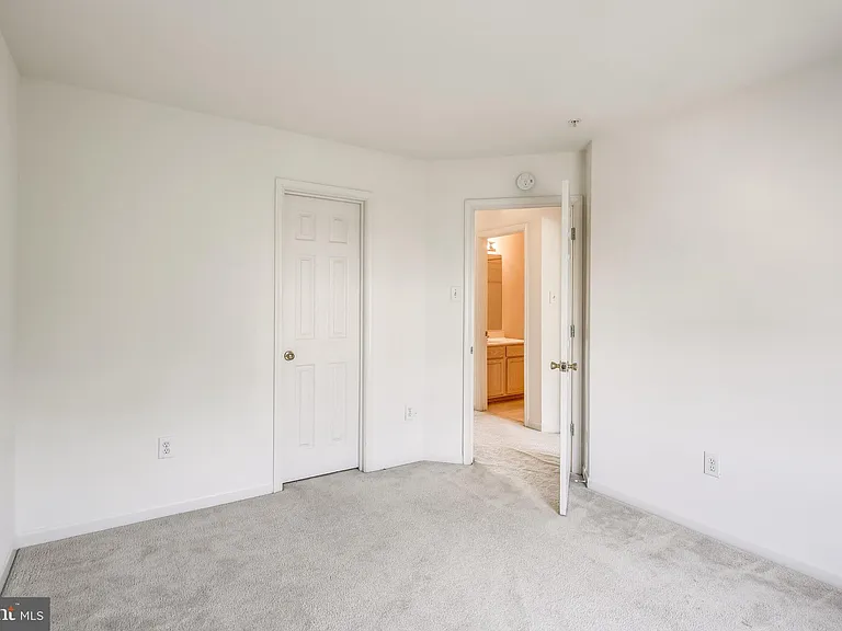 2702 Snowmill Ct — Photo 25