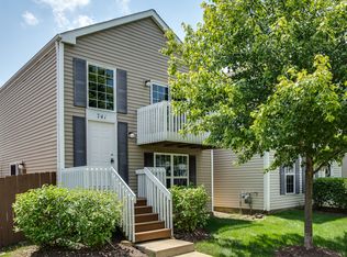 741 Serendipity Dr, Aurora, IL 60504