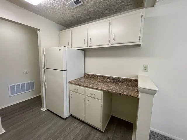Autumn Ridge Apartments — Photo 64