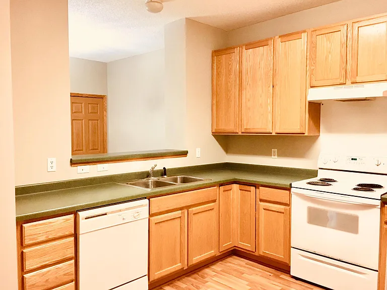 3027 Juniper Ln — Photo 8