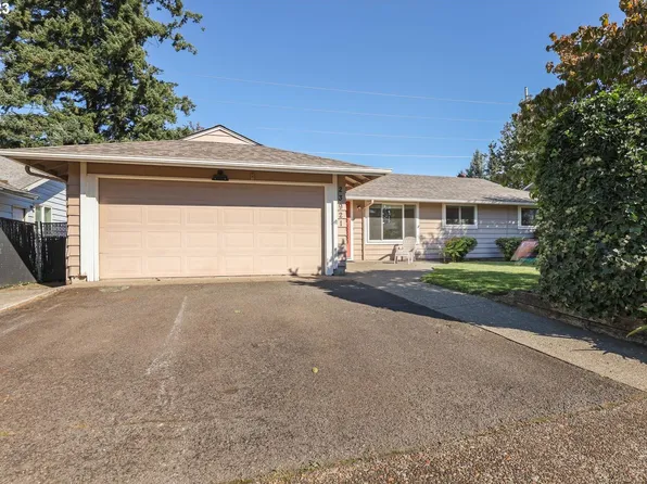 23921 SE Oak St, Gresham, OR 97030