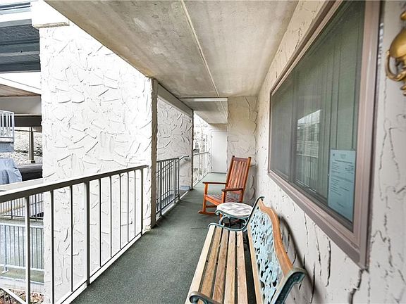 2nd image of 85 Cliffside Dr