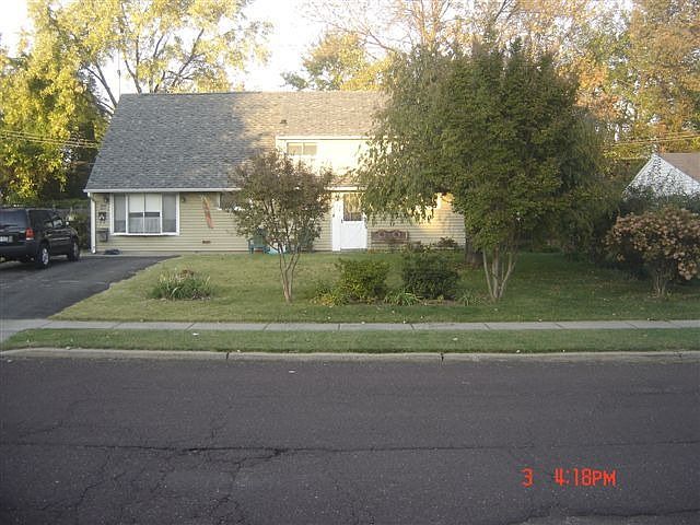 2nd image of 63 Whitewood Dr