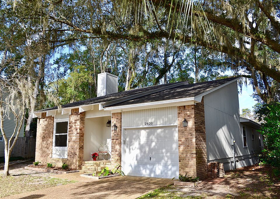 1st image of 2620 Satinwood Cir