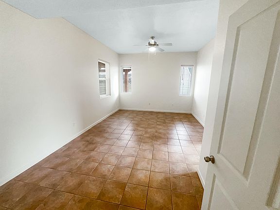 5th image of 10476 Calle Cordoba NW
