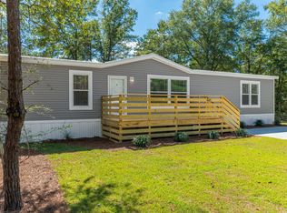 645 W Violet Ln, Defuniak Springs, FL 32433