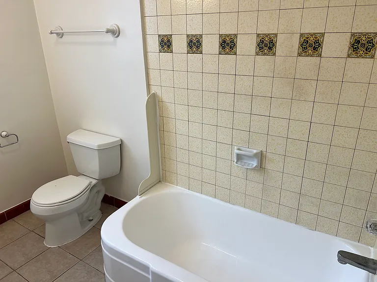 3409 E Ocean Blvd — Photo 16