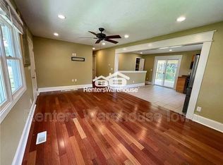 5810 Francis Ave, Des Moines, IA 50322