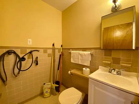 Rented by Remax Real Estate Professionals | media 13