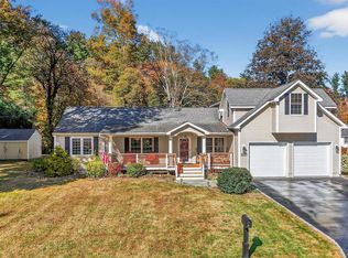 16 White Rd, Putnam Valley, NY 10579