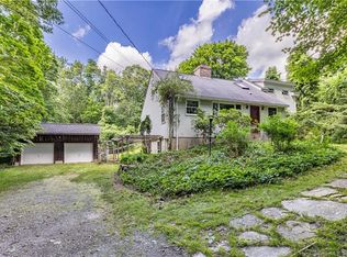 579 Gurleyville Rd, Mansfield, CT 06268