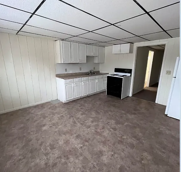 148 S River St #4 — Photo 3