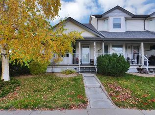 332 E Drummond Ave, Red Deer, AB T4R 3B6